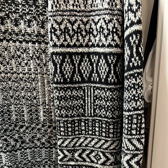 Knitted Cardigan - Picture 2 of 3